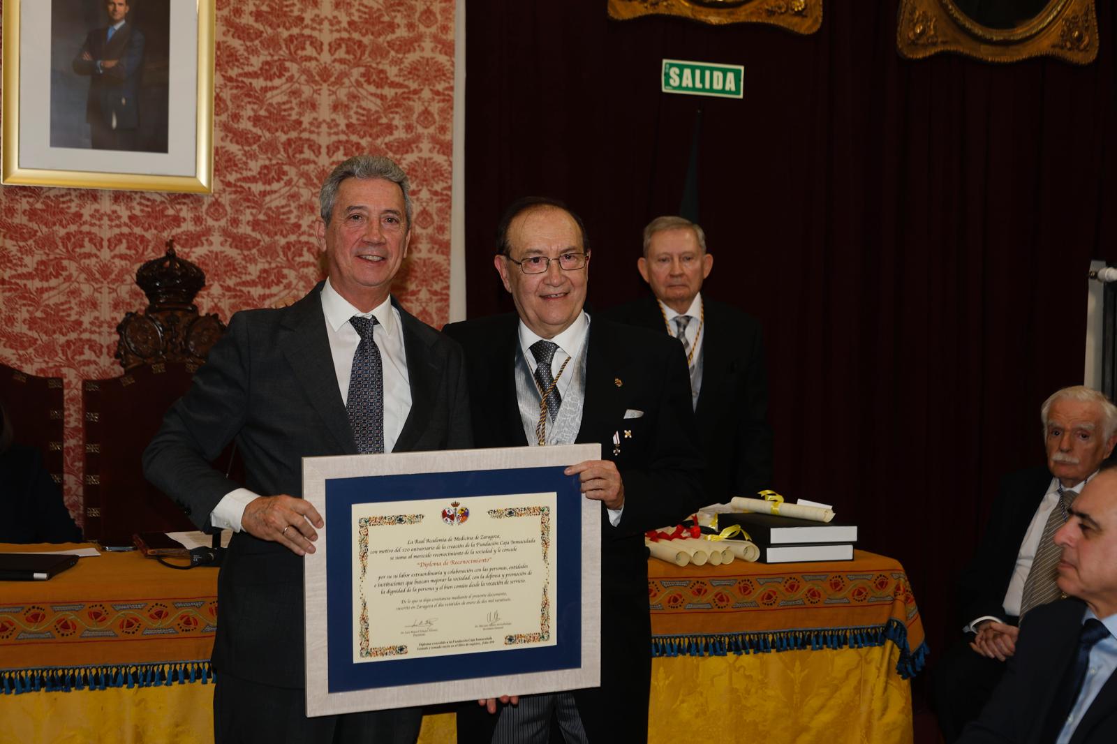 Fundación CAI recibe un reconocimiento por su 120 aniversario en la Real Academia de Medicina de Zaragoza
