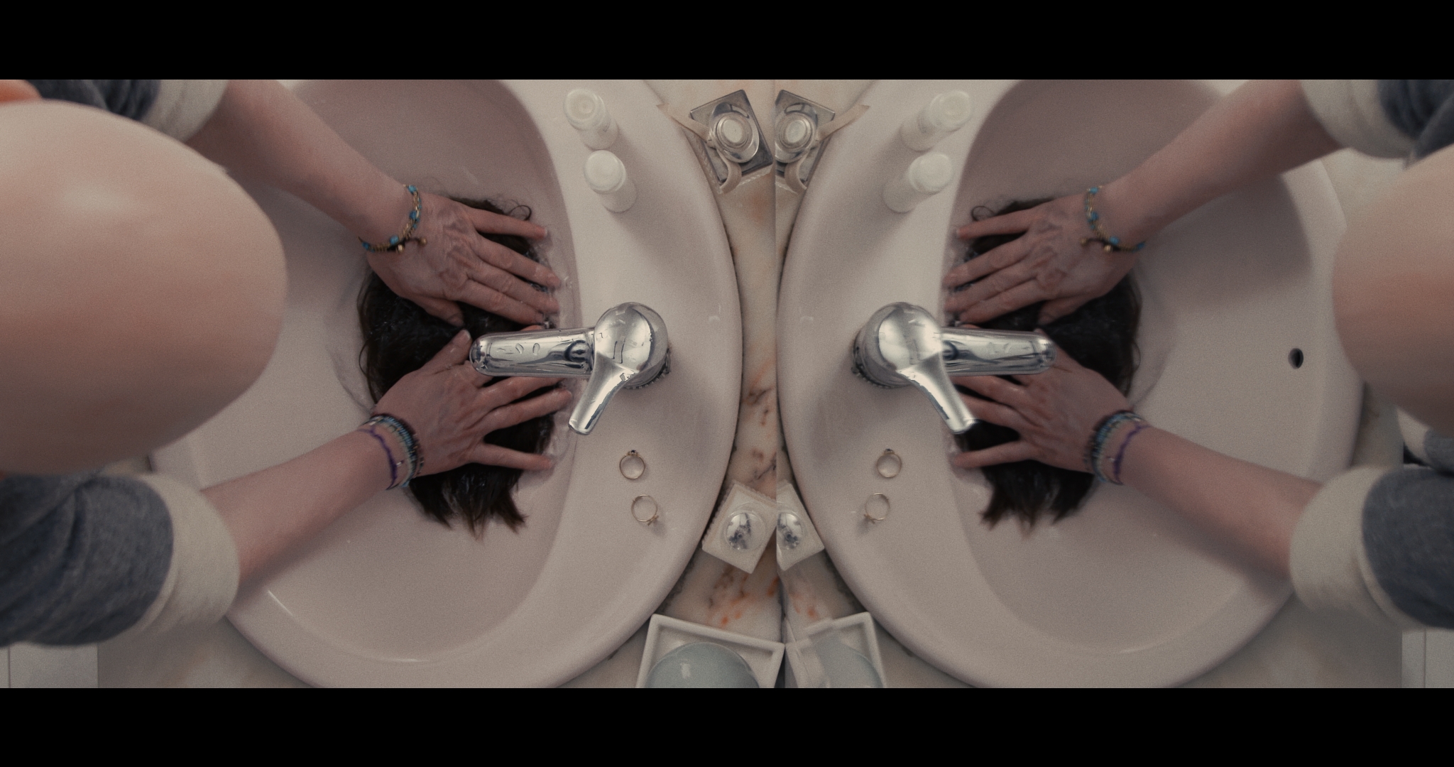 Mujeres calvas, Sandra Román. 2022, 86 min., España